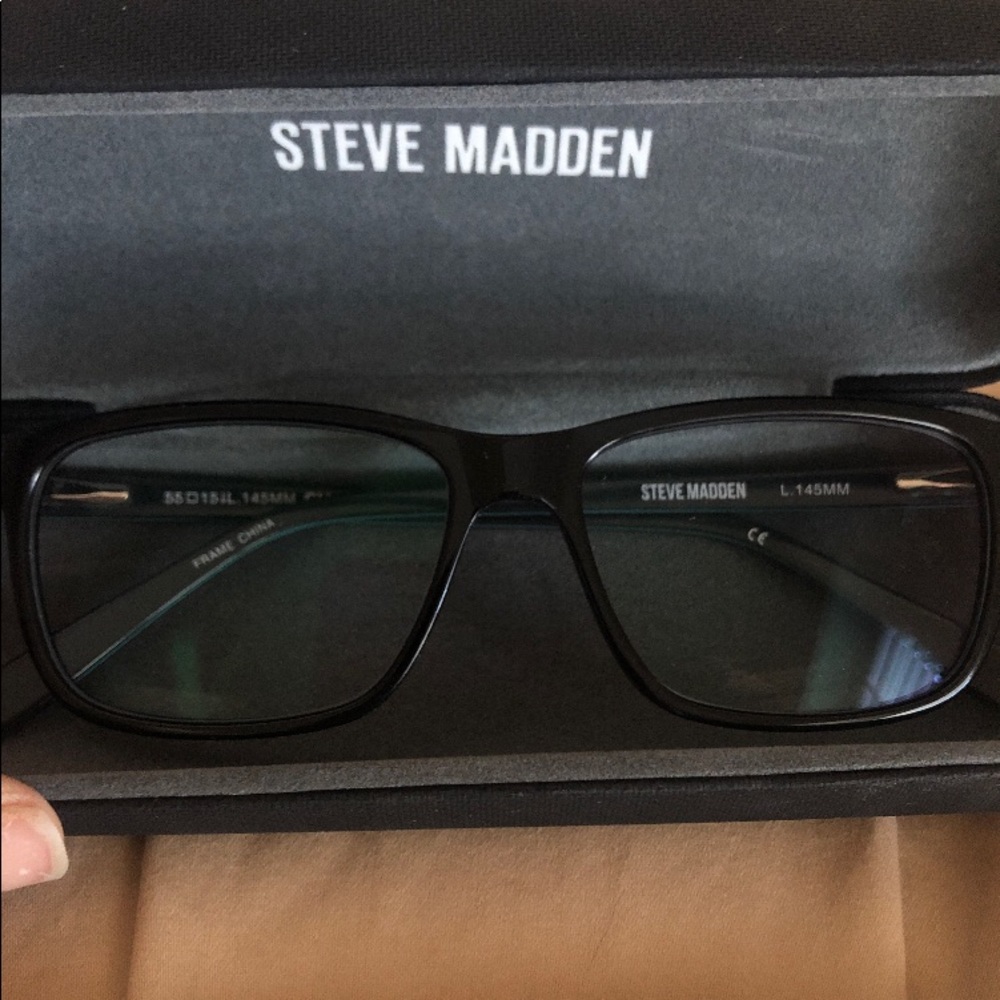 Steve Madden frames